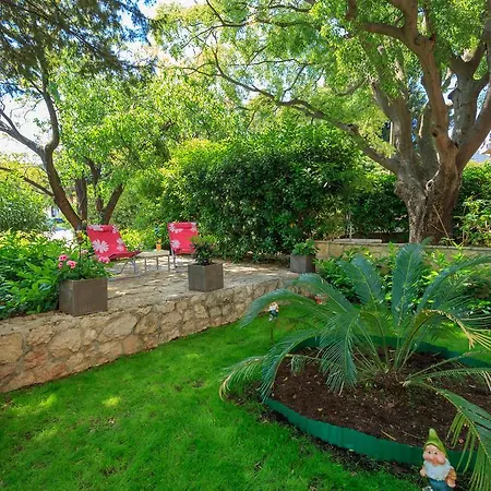 Leona & Borna's Lapad Apartment *