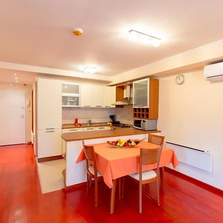 Leona & Borna's Lapad Apartment