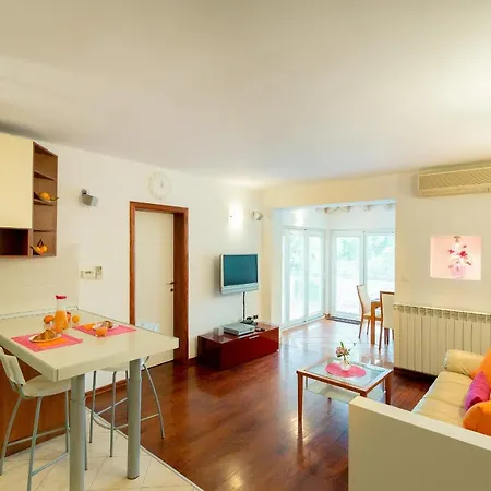 Leona & Borna's Lapad