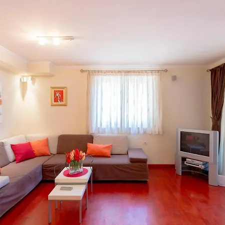 Leona & Borna's Lapad * Dubrovnik