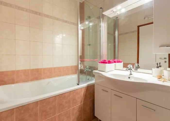 Leona & Borna's Lapad * Dubrovnik