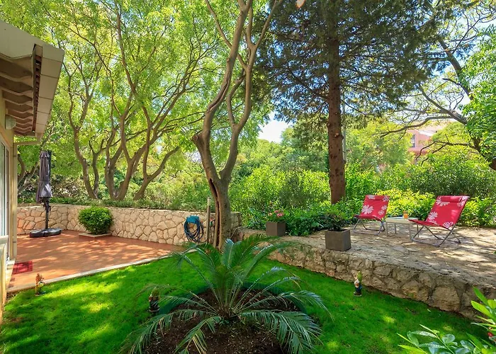 Leona & Borna's Lapad * Dubrovnik