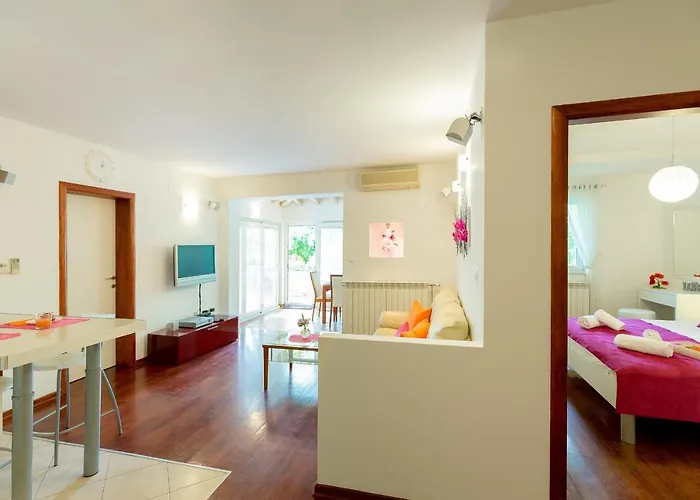 Leona & Borna's Lapad * Dubrovnik