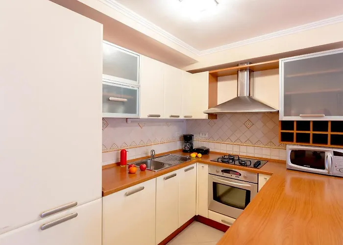 Leona & Borna's Lapad * Dubrovnik