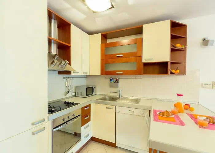 Leona & Borna's Lapad