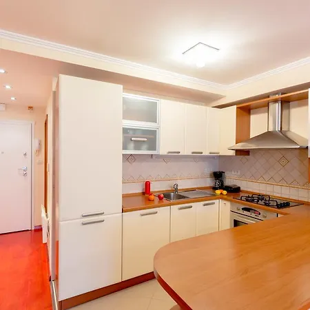 Leona & Borna's Lapad * Dubrovnik