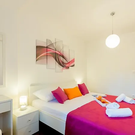 アパート Leona & Borna's Lapad