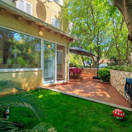 Leona & Borna's Lapad * Dubrovnik